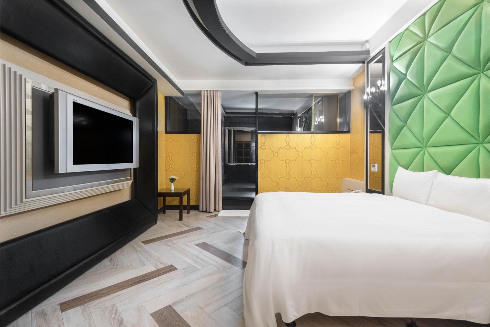 Holly Wood Motel Pitou Ngoại thất bức ảnh