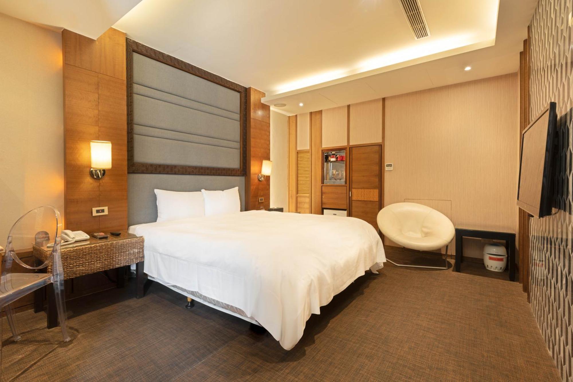 Holly Wood Motel Pitou Ngoại thất bức ảnh