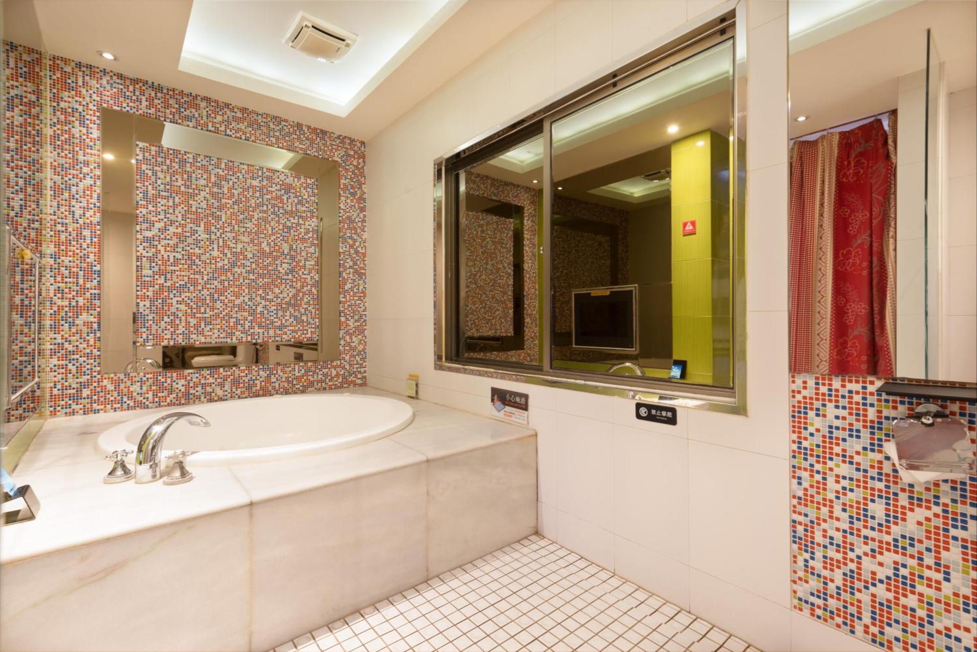 Holly Wood Motel Pitou Ngoại thất bức ảnh