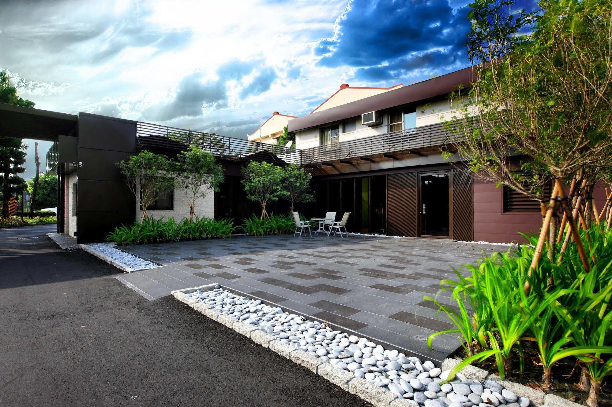 Holly Wood Motel Pitou Ngoại thất bức ảnh