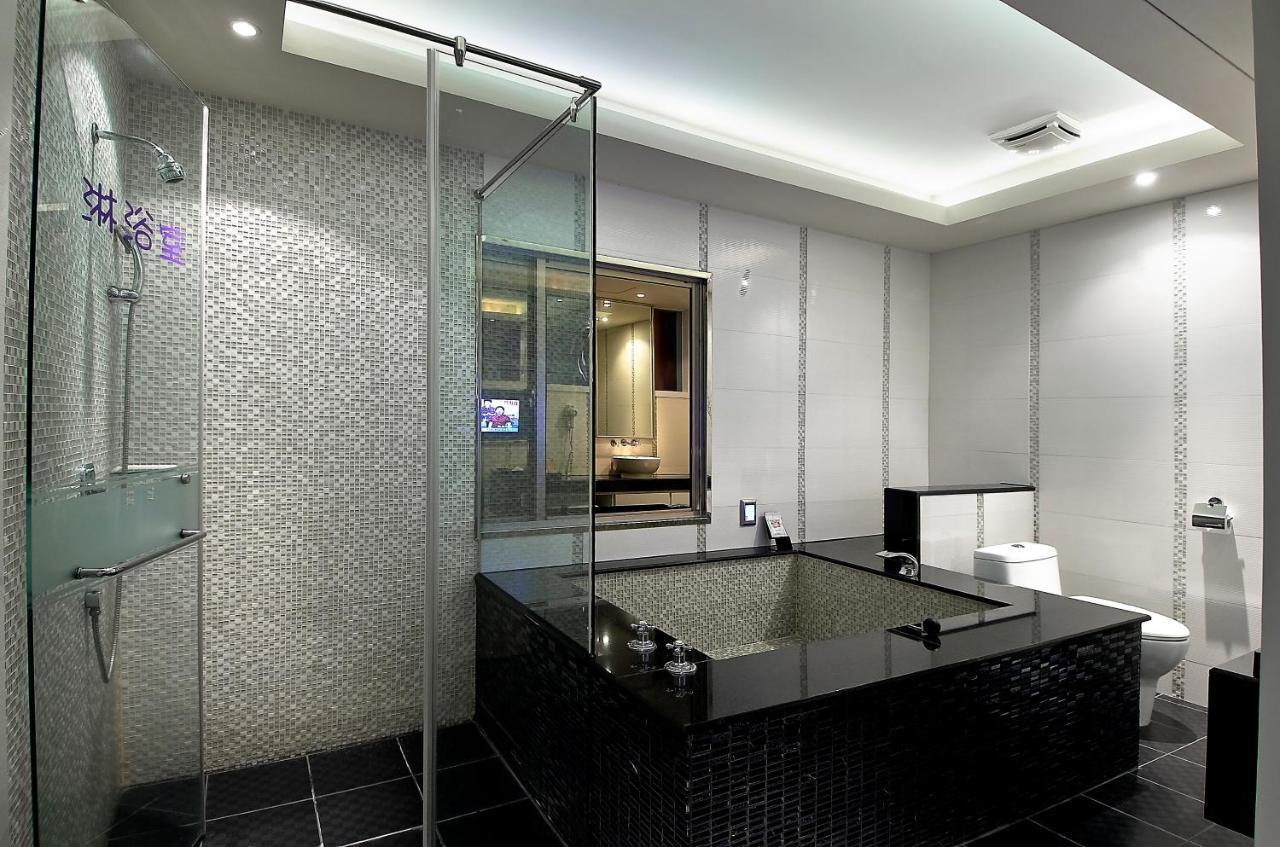 Holly Wood Motel Pitou Ngoại thất bức ảnh